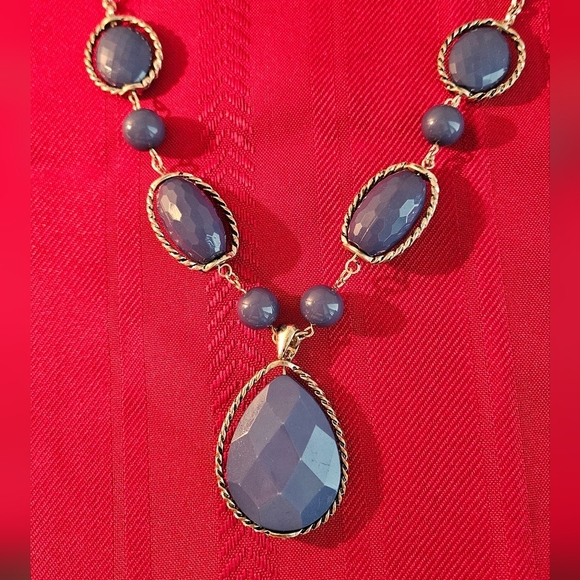 Source Unknown Jewelry - Vintage Silver and Blue Chalcadony Necklace